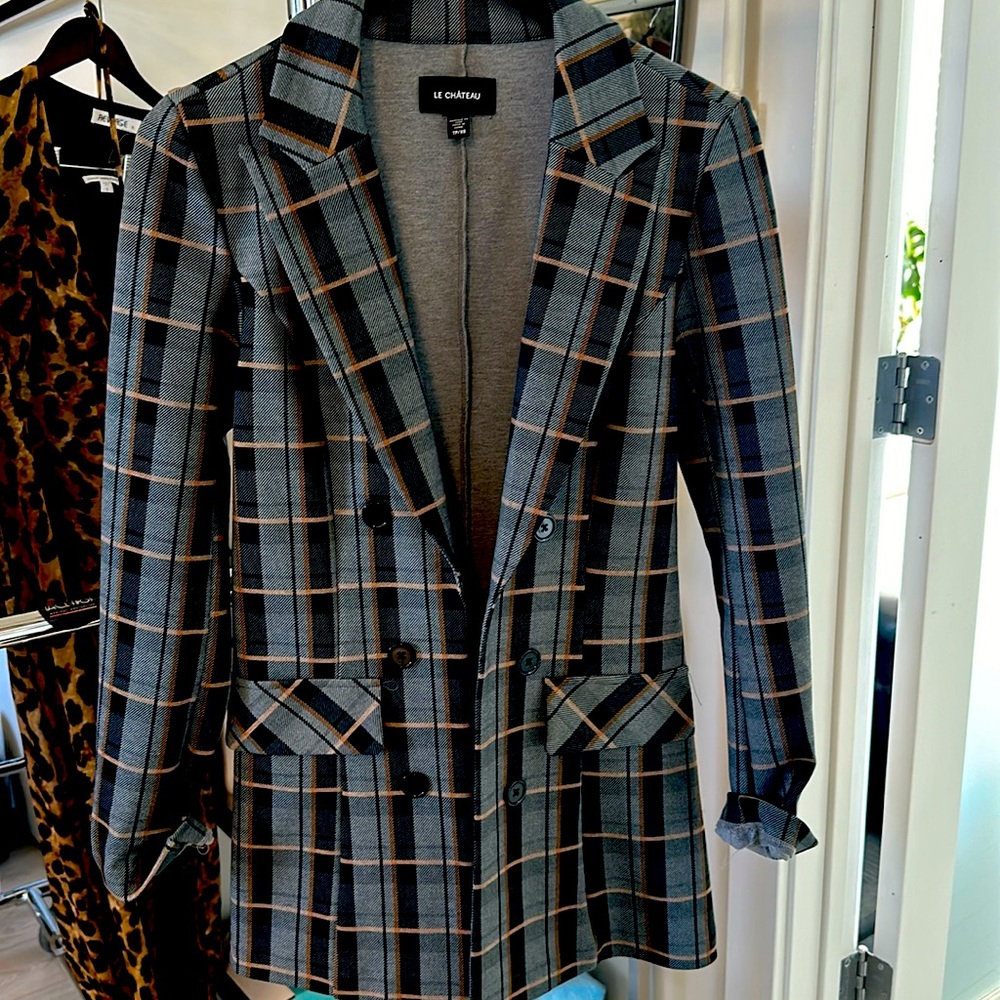 LE CHATEAU blazer